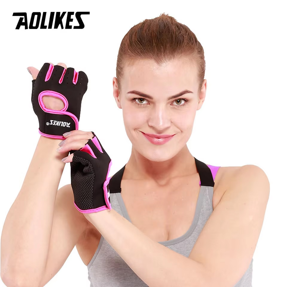 Găng Tay Tập Gym Nam & Nữ Khác Nhau Như Thế Nào?